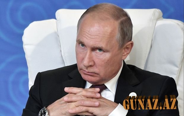 Putin 10 generalı qovub, 16 nəfərə general rütbəsi verdi