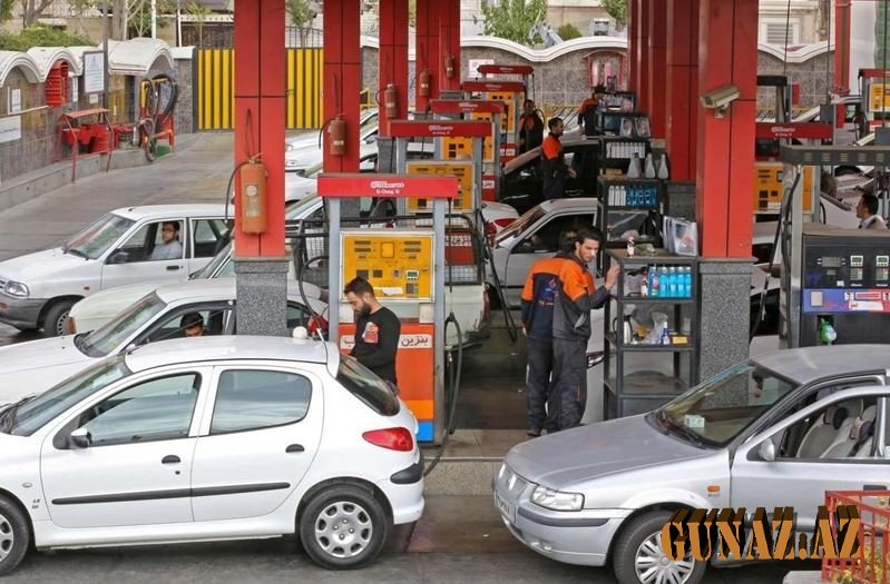 İranda benzinin qiyməti 3 qat artıb