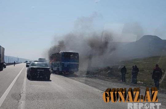 Kutaisidə avtobus yandı: Azərbaycanlılar təxliyə edildi