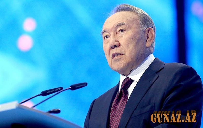 Nazarbayev Putin və Zelenskiyə Qazaxıstanda görüşməyi təklif edib