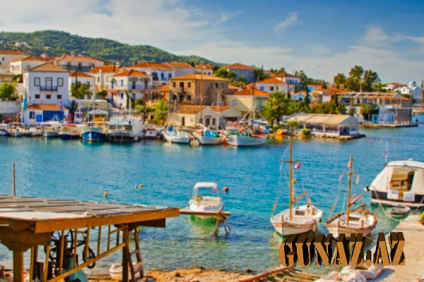 Yunanıstan dünyanın əsas turizm istiqaməti seçilib