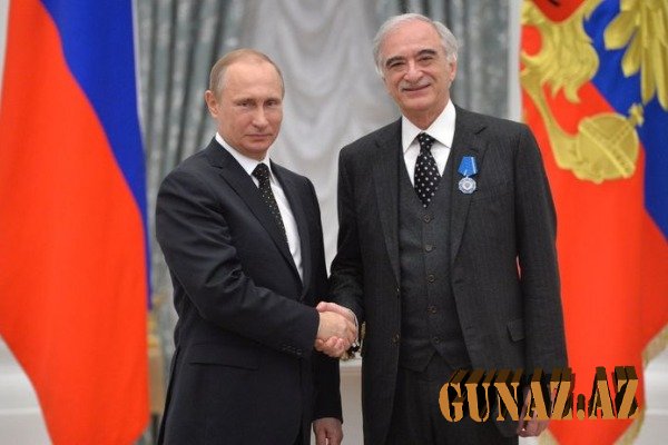 Putin Polad Bülbüloğlunu 75 illik yubileyi münasibətilə təbrik edib