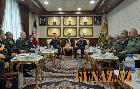 Azərbaycanın hərbi nümayəndələri İranda