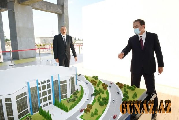 Prezident Gəncə İdman Sarayının tikintisi ilə tanış olub - FOTO