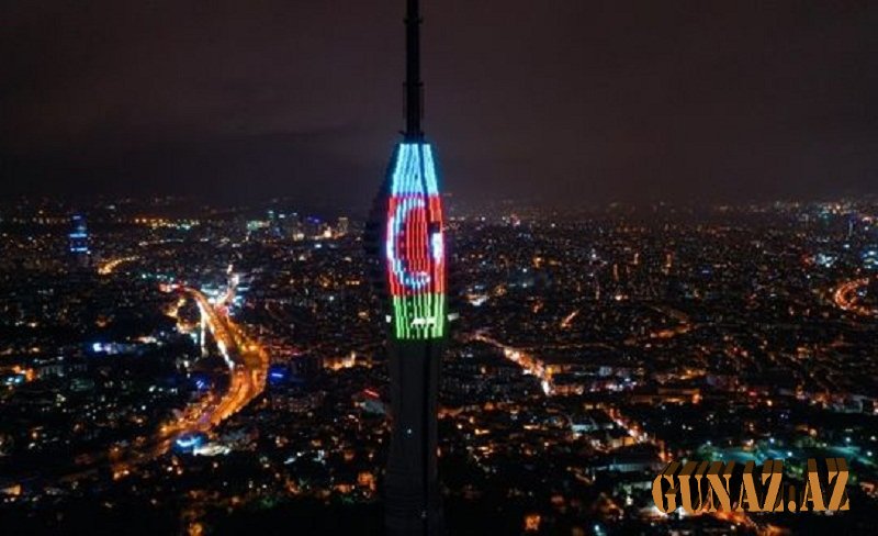 Avropanın ən böyük qülləsində Azərbaycan bayrağı işıqlandırıldı - FOTO