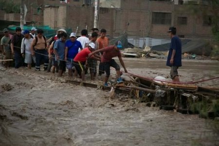 Təbii fəlakət Perunu cənginə aldı - 67 ölü