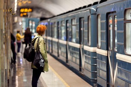 Bakı metrosunda bunları etməyin Cəriməsi var-VİDEO