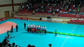 İslamiada: Türkiyə həndbol millisi mükafatlandırma mərasiminə Azərbaycan bayrağı ilə çıxıb