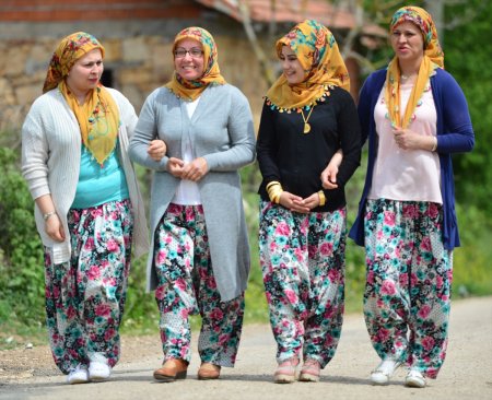 Aşiqlər Küçəsində bərabər yoldaş axtardılar-FOTOLAR