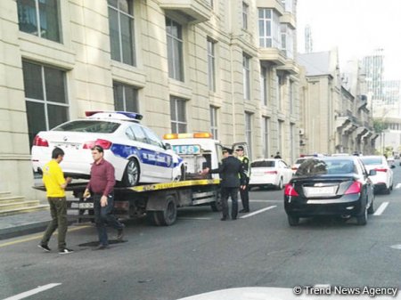 Bakıda yol polisi qəzaya düşdü - FOTO