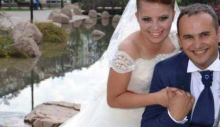 Toyda kameraya kaset qoymağı unutdu, 8 min təzminat ödədi - FOTO