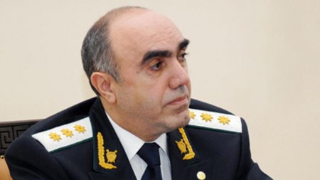 Zakir Qaralov: “Bu insanlar necə cangüdənlər saxlayır, xarici avtomobillər alır?”