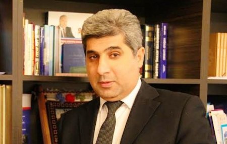 Tanınmış jurnalist ağır qəzaya düşdü