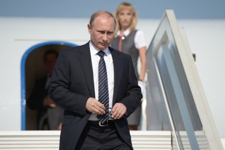 Putin Qazaxıstana getdi