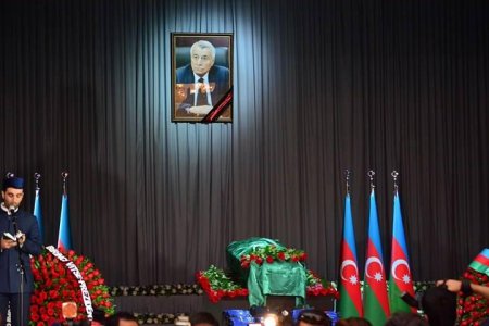Natiq Əliyevlə vida mərasimi keçirildi - FOTO