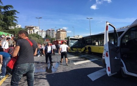 İstanbulda ağır qəza - Video - Foto