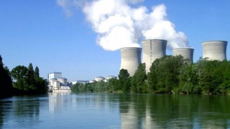Fransada atom elektrik stansiyasında yanğın