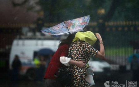 Moskvada əlverişsiz havaya görə ölən və yaralananlar var