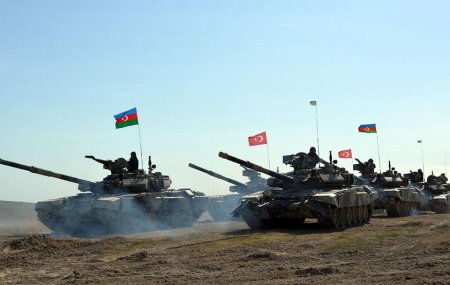 Yüksək rütbəli türk hərbçilər Bakıya gəldi: "Dəstəyə hazırıq"
