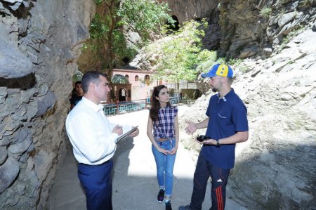 Dünyanın müqəddəs məkanlarından olan Əshabi-Kəhf ziyarətgahından reportaj