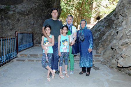 Dünyanın müqəddəs məkanlarından olan Əshabi-Kəhf ziyarətgahından reportaj