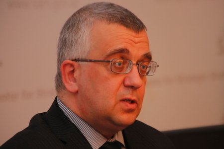 Ermənilər Azərbaycanı müdafiə edən rus tarixçinin üzərinə hücuma keçdilər