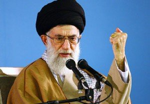 "Güclü dövlət olan İran təzyiqə təslim olmayacaq"