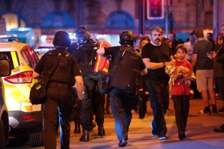 Fransada terror cəhdi: 50 min insan xilas edildi