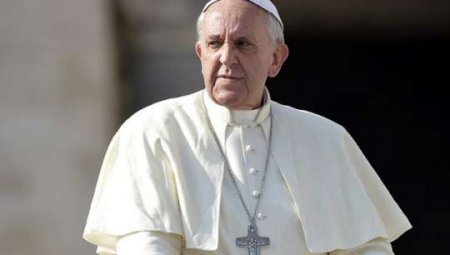 Papa Vatikanda siqaretin satışına qadağa qoydu
