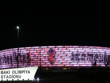 Bakı Olimpiya Stadionunundan "Beşiktaş"a dəstək - FOTO