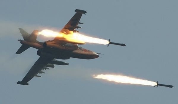 İraq Suriyanı bombalayır