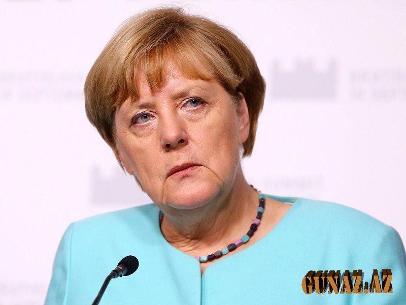 Sosial demokratlar Merkeli ittiham edirlər