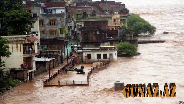 Pakistanda şiddətli yağışlar 60 can alıb