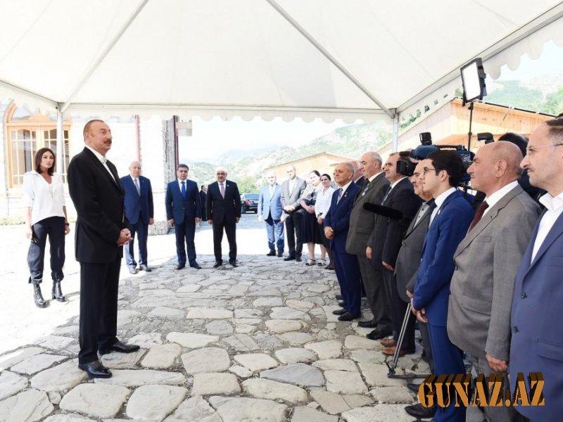 Prezident: "Nə qədər çox turist gəlsə, ölkəmizə o qədər də çox pul gələcək" - FOTO