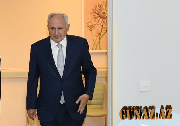 "Əmək haqlarımız 2 aydır ödənmir, bizə hədə qorxu gəlirlər" — Həkimlərdən Oqtay Şirəliyevə ETİRAZ