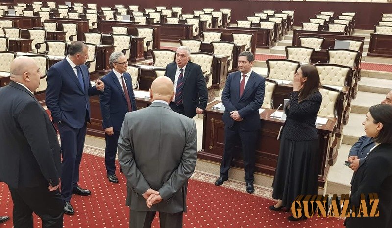 Gürcü Deputatalar Bakıda- MÜZAKİRƏLƏR