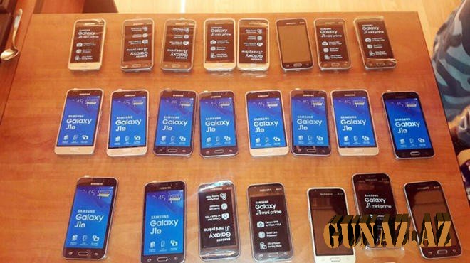 Azərbaycan gömrükçüləri mobil telefonlar və aksesuarlarını aşkar edib