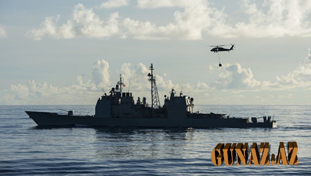 Gərginlik: ABŞ kreyseri rus gəmisinin qarşısını kəsdi