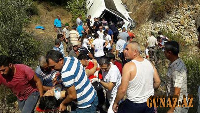 Türkiyədə azərbaycanlıların olduğu avtobus aşdı