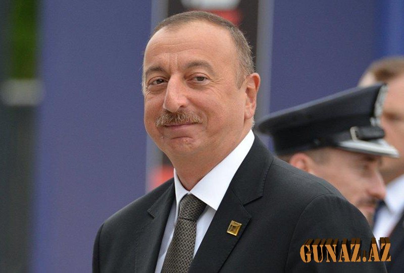 İlham Əliyev polisləri təbrik etdi - Foto