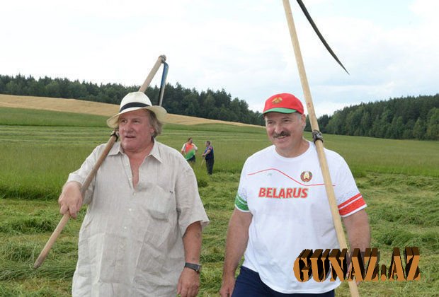 Depardye Belarusda özünə ev tikir - Torpağı ona Lukaşenko bağışlayıb
