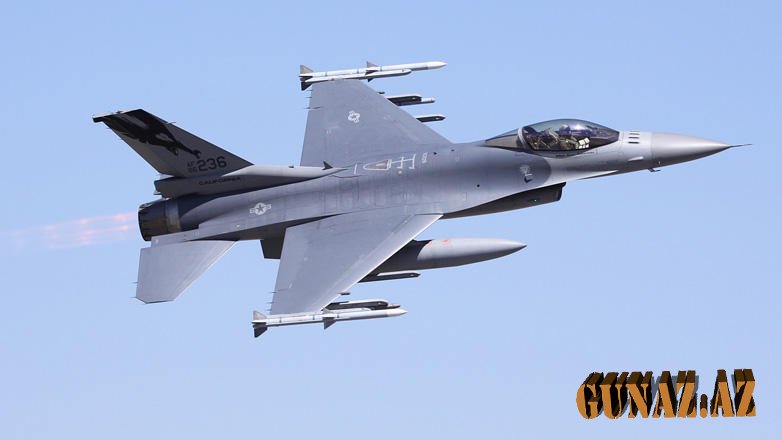 Almaniyada F-16 qırıcısı qəzaya uğradı