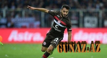 Türk futbolçu əməliyyata dəstək verdi, heyətdən kənarlaşdırıldı