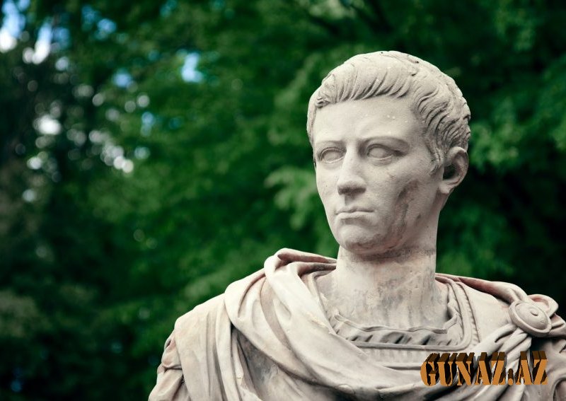 Tarixin ən qəddar insanlarından biri: Roma imperatoru Kaliqula