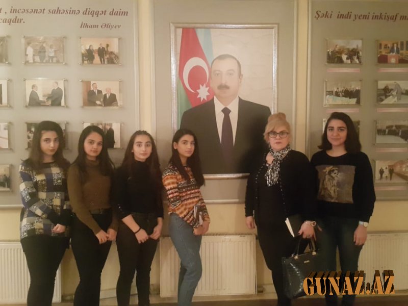"Hər qaranlığı işıq qovar"