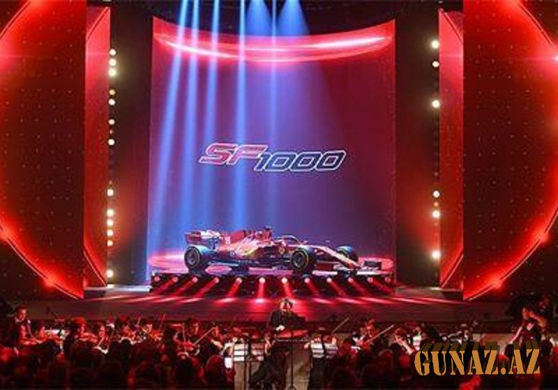 “Ferrari” yeni avtomobilini təqdim etdi - Foto