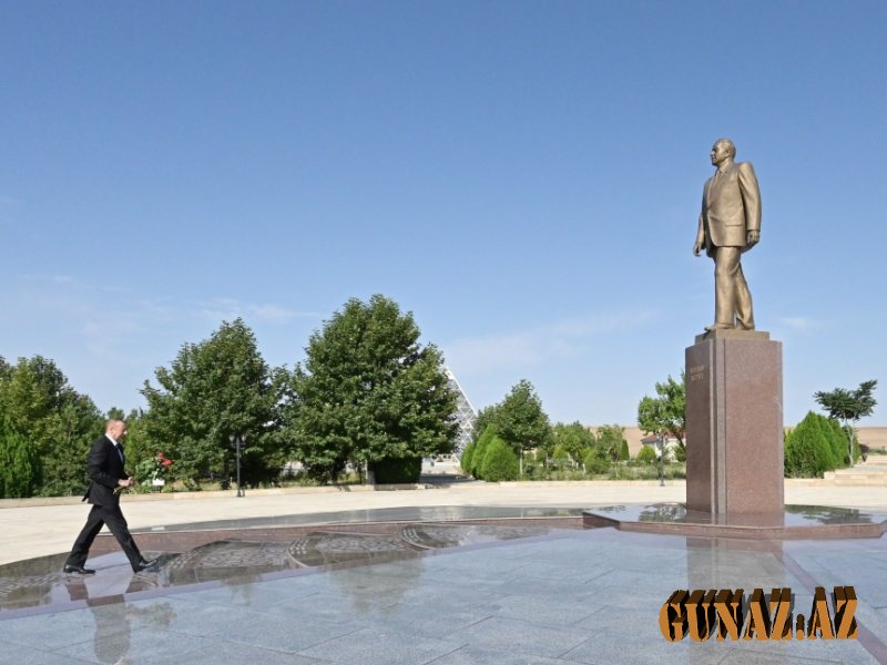 İlham Əliyev Qobustandadır - FOTO