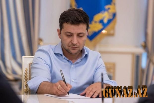 Vladimir Zelenski Azərbaycan Dövlət Gömrük Komitəsi sədrinin müavinini medalla təltif etdi