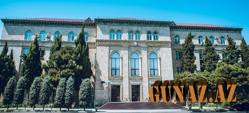 Bu nazirliyin 18 əməkdaşı koronaya yoluxub