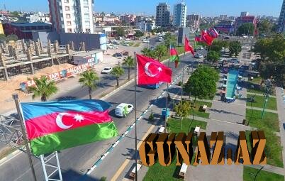 Bayrağımız qardaş Türkiyənin ən gözəl məkanlarında - Foto